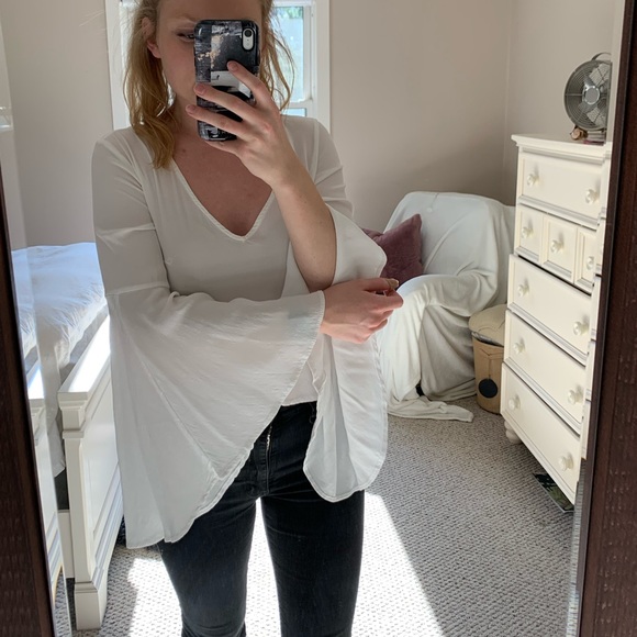 Wildfire Tops - White balloon sleeve blouse